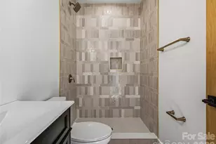 710 Kendal Dr, Leicester, NC 28748 - Photo 21