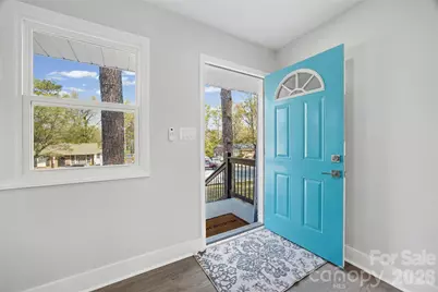 553 Derrydowne Drive, Charlotte, NC 28213 - Photo 3