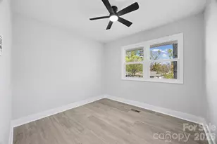 553 Derrydowne Dr, Charlotte, NC 28213 - Photo 17