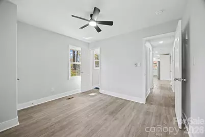 553 Derrydowne Drive, Charlotte, NC 28213 - Photo 5