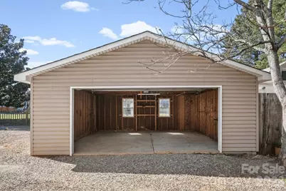 1307 Oakridge Farm Highway, Mooresville, NC 28115 - Photo 37