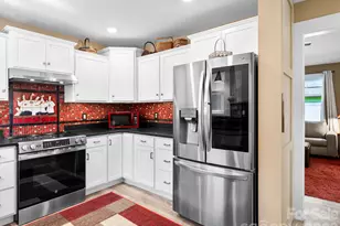 482 Booker St, Asheville, NC 28803 - Photo 17