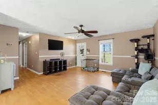 3603 Weatherly Ln, Shelby, NC 28150 - Photo 3