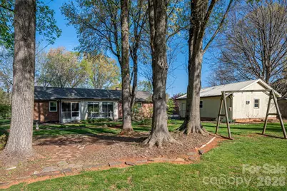 1624 Oak Trail Lane, Charlotte, NC 28216 - Photo 37