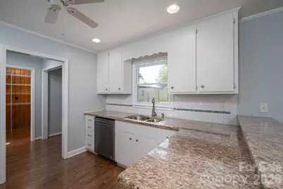 1624 Oak Trail Lane, Charlotte, NC 28216 - Photo 9