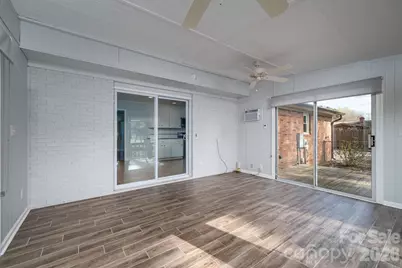 1624 Oak Trail Lane, Charlotte, NC 28216 - Photo 27