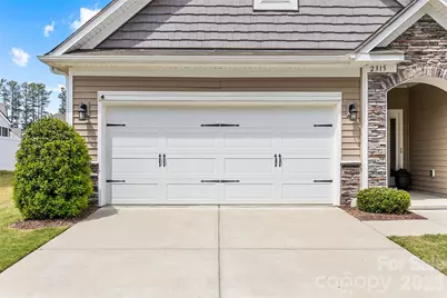 2315 Verde Creek Road, Charlotte, NC 28214 - Photo 3