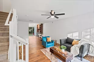 12318 Hennigan Pl Ln, Charlotte, NC 28214 - Photo 3