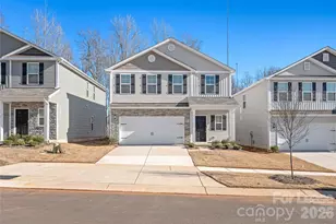 7017 Stoney Wood Ln, Charlotte, NC 28215 - Photo 1