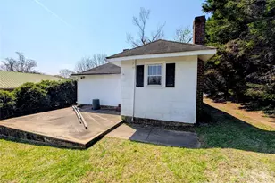 507 S College St, Morganton, NC 28655 - Photo 5