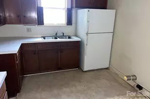 507 S College St, Morganton, NC 28655 - Photo 17