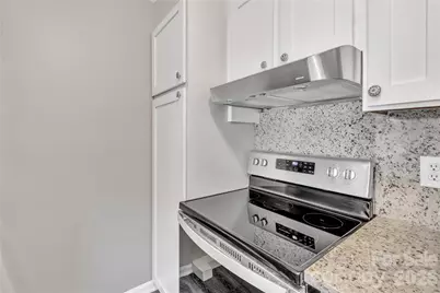 8073 Charter Oak Lane, Charlotte, NC 28226 - Photo 5