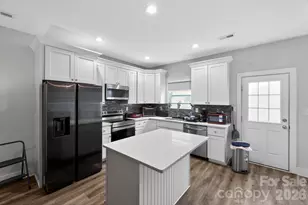 1048 McLain Rd, Kannapolis, NC 28083 - Photo 5