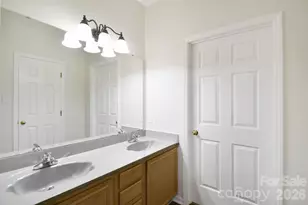 19968 Oak Leaf Cir, Cornelius, NC 28031 - Photo 9