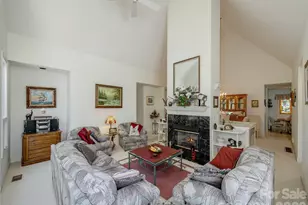 206 Black Oak Ln, Hendersonville, NC 28791 - Photo 9