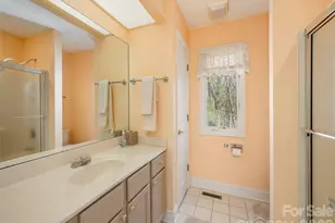 206 Black Oak Ln, Hendersonville, NC 28791 - Photo 17