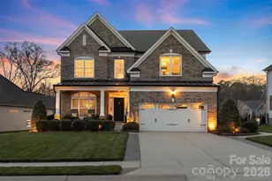 1015 Chippenham Ave, Lancaster, SC 29720 - Photo 1