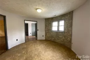 23 Old Farm School Rd, Asheville, NC 28805 - Photo 17