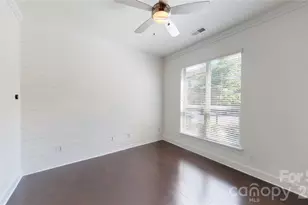 930 Steel House Blvd, Charlotte, NC 28205 - Photo 5