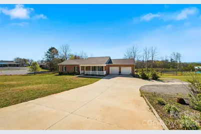 976 Amherst Road, Morganton, NC 28655 - Photo 3