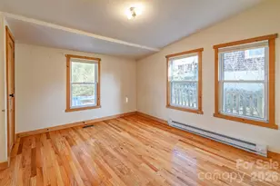 6 Alexander St, Black Mountain, NC 28711 - Photo 11