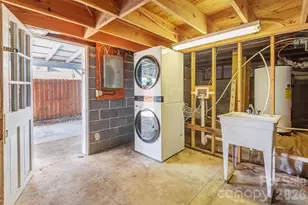 6 Alexander St, Black Mountain, NC 28711 - Photo 17