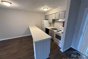 381 20th Ave NE, Hickory, NC 28601 - Photo 3