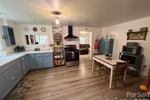 658 Upper Hanging Rock Rd, Spruce Pine, NC 28777 - Photo 7