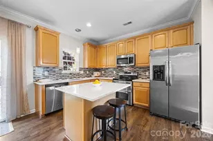 9916 Empire Woods Ct, Charlotte, NC 28277 - Photo 7