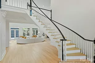 8226 Fairview Rd, Charlotte, NC 28226 - Photo 3