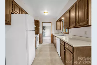 417 Ivy Road, Black Mountain, NC 28711 - Photo 17