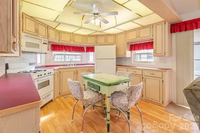 52 Strollers Lane, Waynesville, NC 28785 - Photo 9