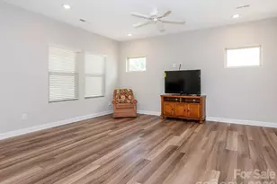 14816 Batteliere Dr, Charlotte, NC 28278 - Photo 9