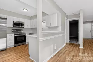 5862 Harris Grove Ln, Charlotte, NC 28212 - Photo 13