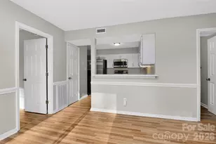 5862 Harris Grove Ln, Charlotte, NC 28212 - Photo 15