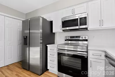 5862 Harris Grove Lane, Charlotte, NC 28212 - Photo 9