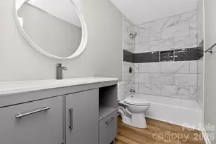 5862 Harris Grove Ln, Charlotte, NC 28212 - Photo 17