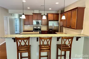 13320 Hunting Birds Ln, Charlotte, NC 28278 - Photo 9