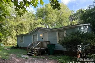 4412 Eagle Chase Dr, Charlotte, NC 28216 - Photo 1