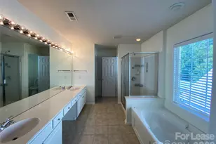 9901 Hazelview Dr, Charlotte, NC 28277 - Photo 19