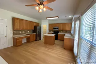 9901 Hazelview Dr, Charlotte, NC 28277 - Photo 13