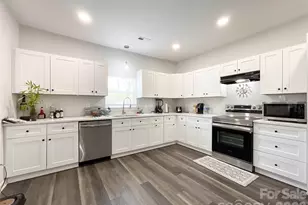 216 Winget Cir, Gastonia, NC 28054 - Photo 3