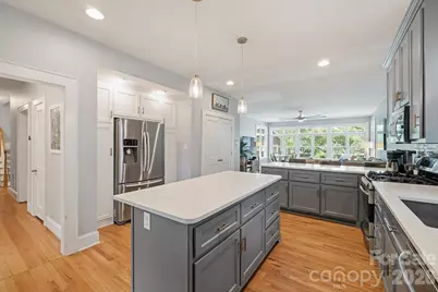 551 7th Street NW, Hickory, NC 28601 - Photo 15