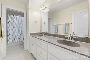 551 7th St NW, Hickory, NC 28601 - Photo 37