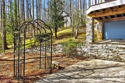 525 Blue Ridge Drive N, Marion, NC 28752 - Photo 41