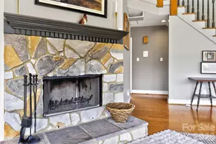 525 Blue Ridge Dr N, Marion, NC 28752 - Photo 9