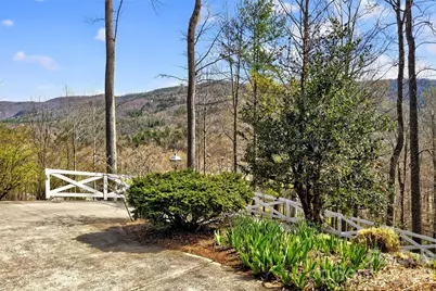 525 Blue Ridge Drive N, Marion, NC 28752 - Photo 43