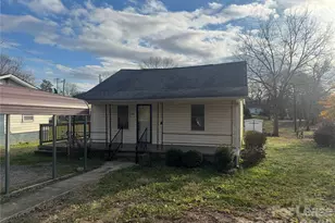 2885 Fair Oaks Dr, Gastonia, NC 28054 - Photo 1