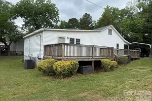 2885 Fair Oaks Dr, Gastonia, NC 28054 - Photo 3