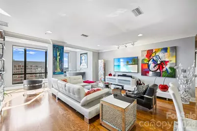 222 S Caldwell Street #1612, Charlotte, NC 28202 - Photo 5